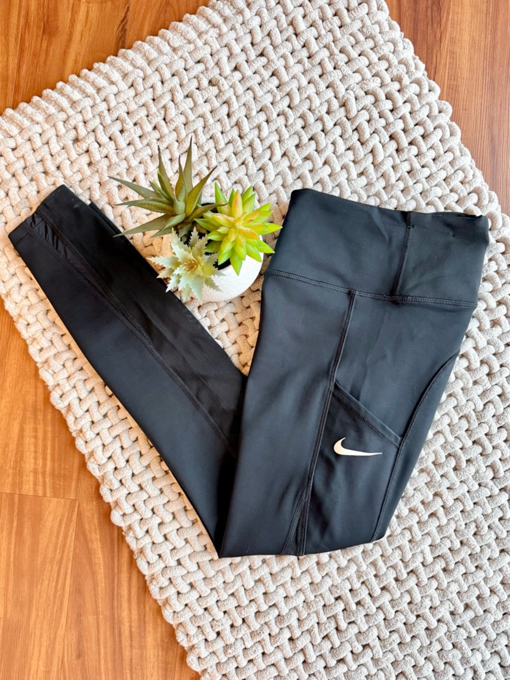 Nike | Women’s Epic Luxe Tight Fit Training Tights Black | Small